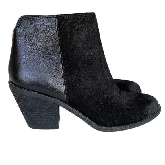 Sofft Tilton Women's Black Oiled Suede & Leather Mixed Media Ankle Boot 8.5M - Picture 2 of 10